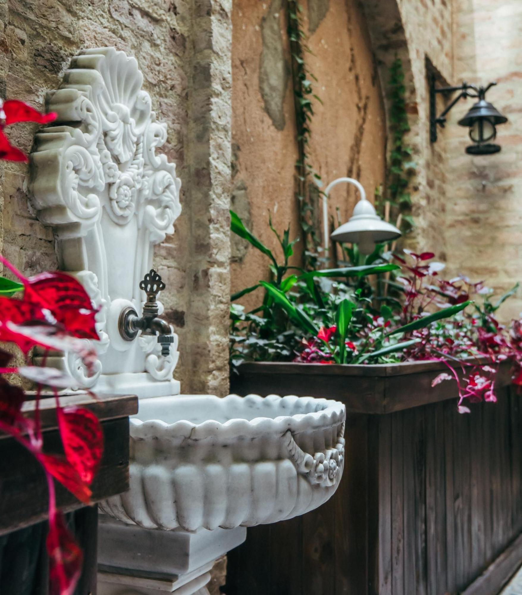 Hotel Niles Istanbul Ngoại thất bức ảnh